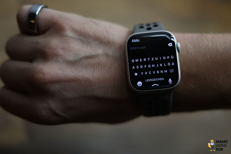 Клавиатура QWERT на Apple Watch 8.